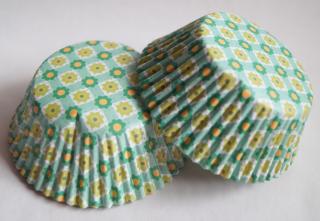 Papírové košíčky na muffiny - kytičky zelené 48 ks